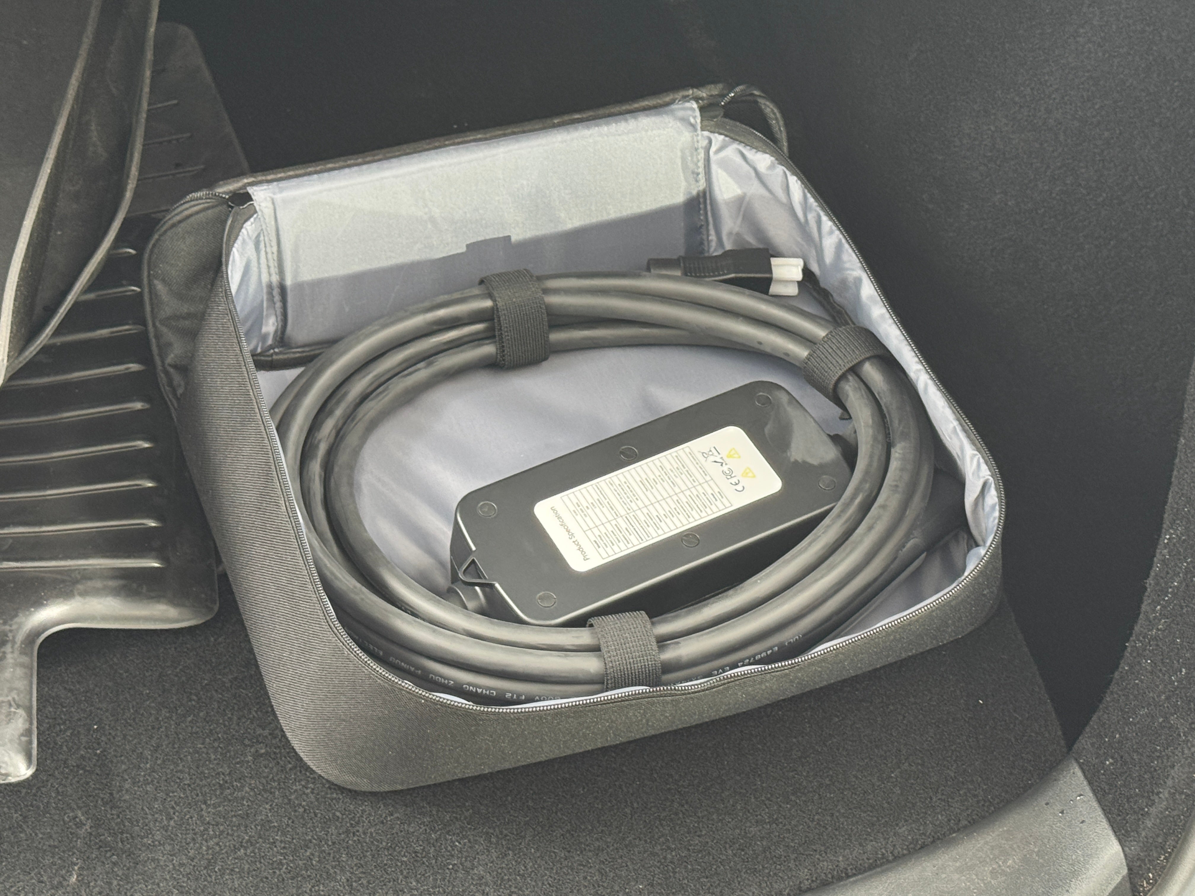 tesla model y 2024 7SAYGDEE8RA261675 image tesla model y 2024 7SAYGDEE8RA261675 image